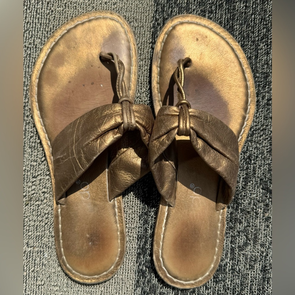Bernardo Bronze Sandals Size 9